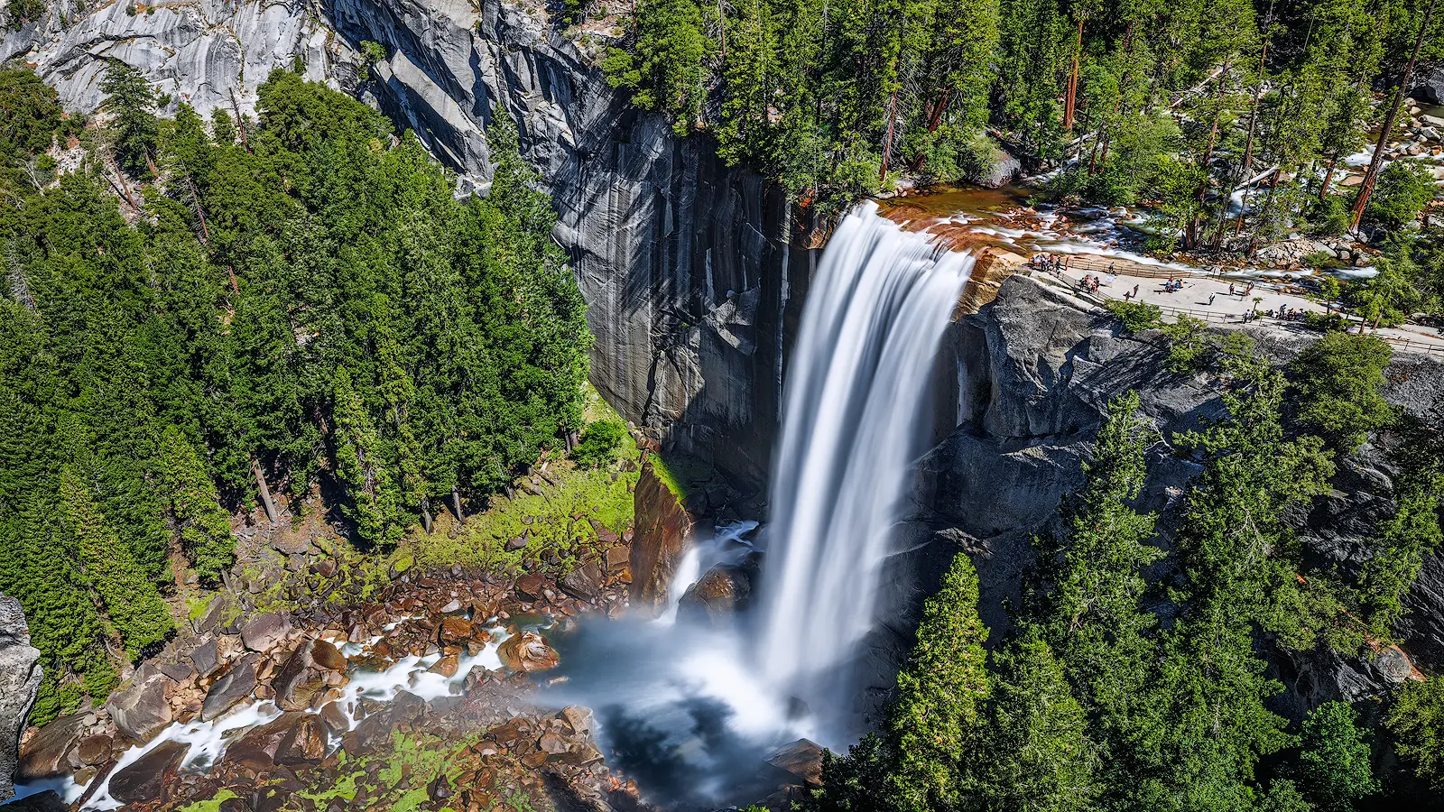 Timelapse of Vernon Falls in Yosemite National Park